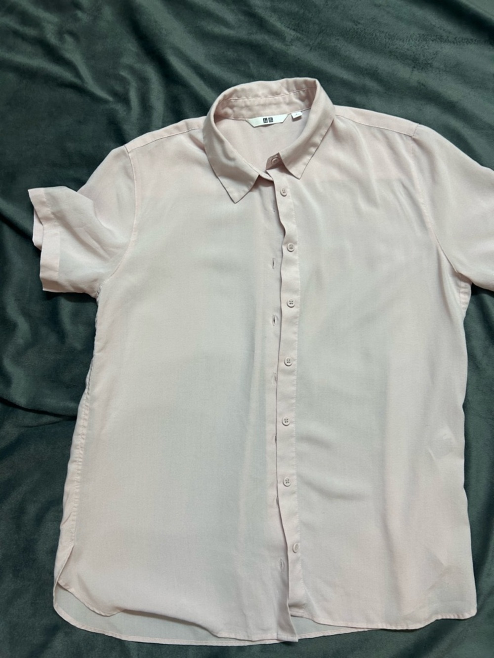 Uniqlo Dusty Pink Short Sleeve Button-Down Shirt Light Weight